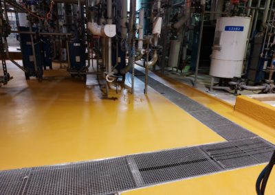 Revamping of a concrete slab in a process building